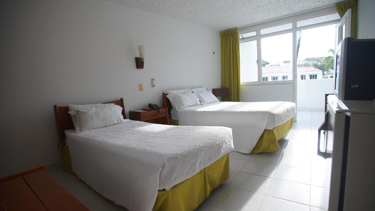 Hotel Bachue Хирардот Екстериор снимка