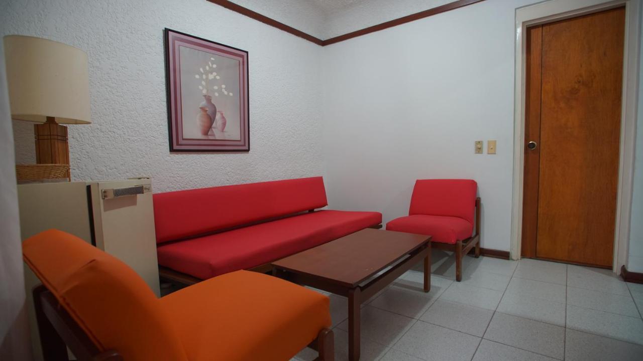 Hotel Bachue Хирардот Екстериор снимка